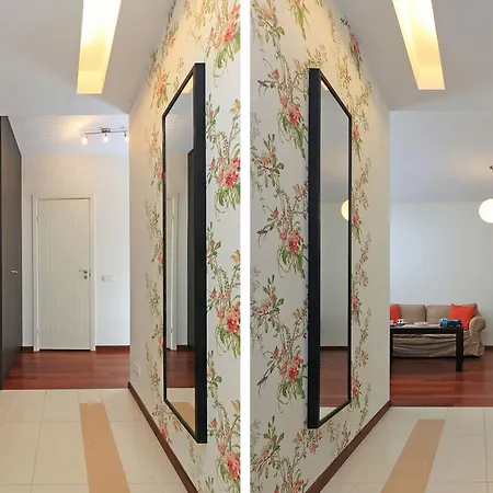 Apartment Chlodna Ps
